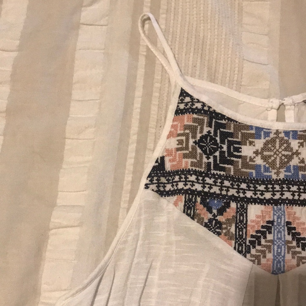 White Aztec Print Tank - Picture 2 of 4